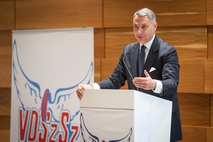 Lázár János építési és közlekedési miniszter: 